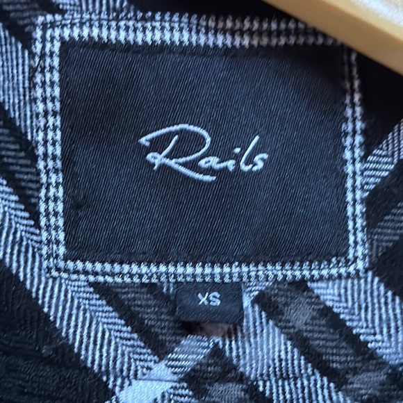 Rails Hunter Black White Plaid Button-Up Shirt Women XS Soft Easy Loose Comfy - Picture 8 of 12